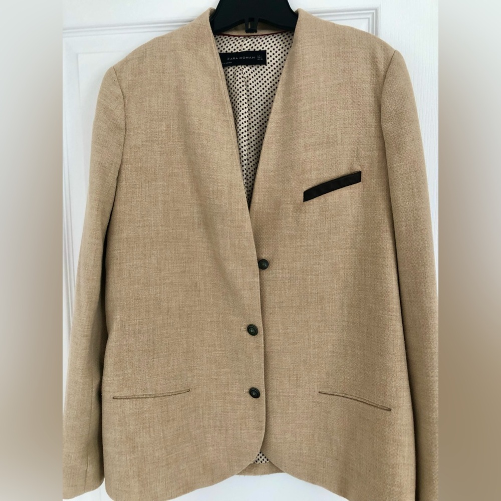 Zara Women’s Tan Oversized Blazer - Picture 2 of 6